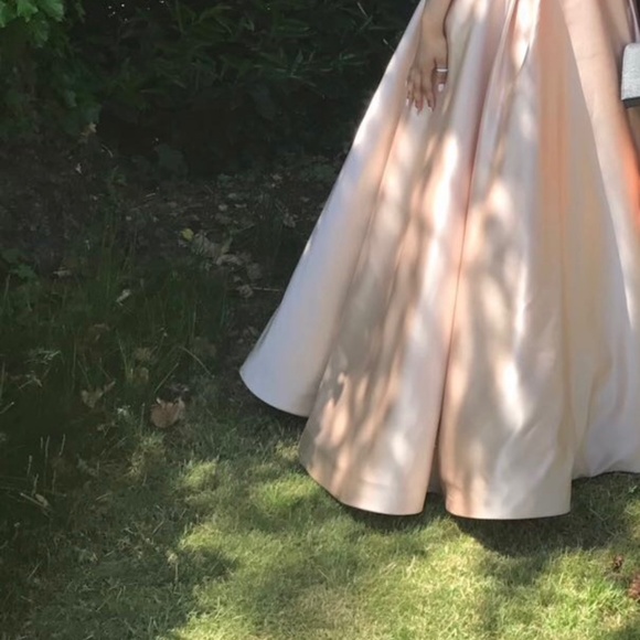 Sherri Hill Grad/Prom dress - Picture 2 of 4